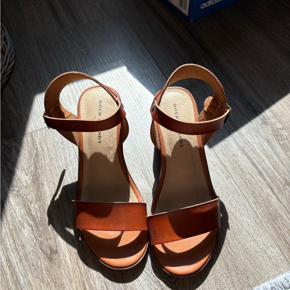 Sandals - Picture 2 of 4